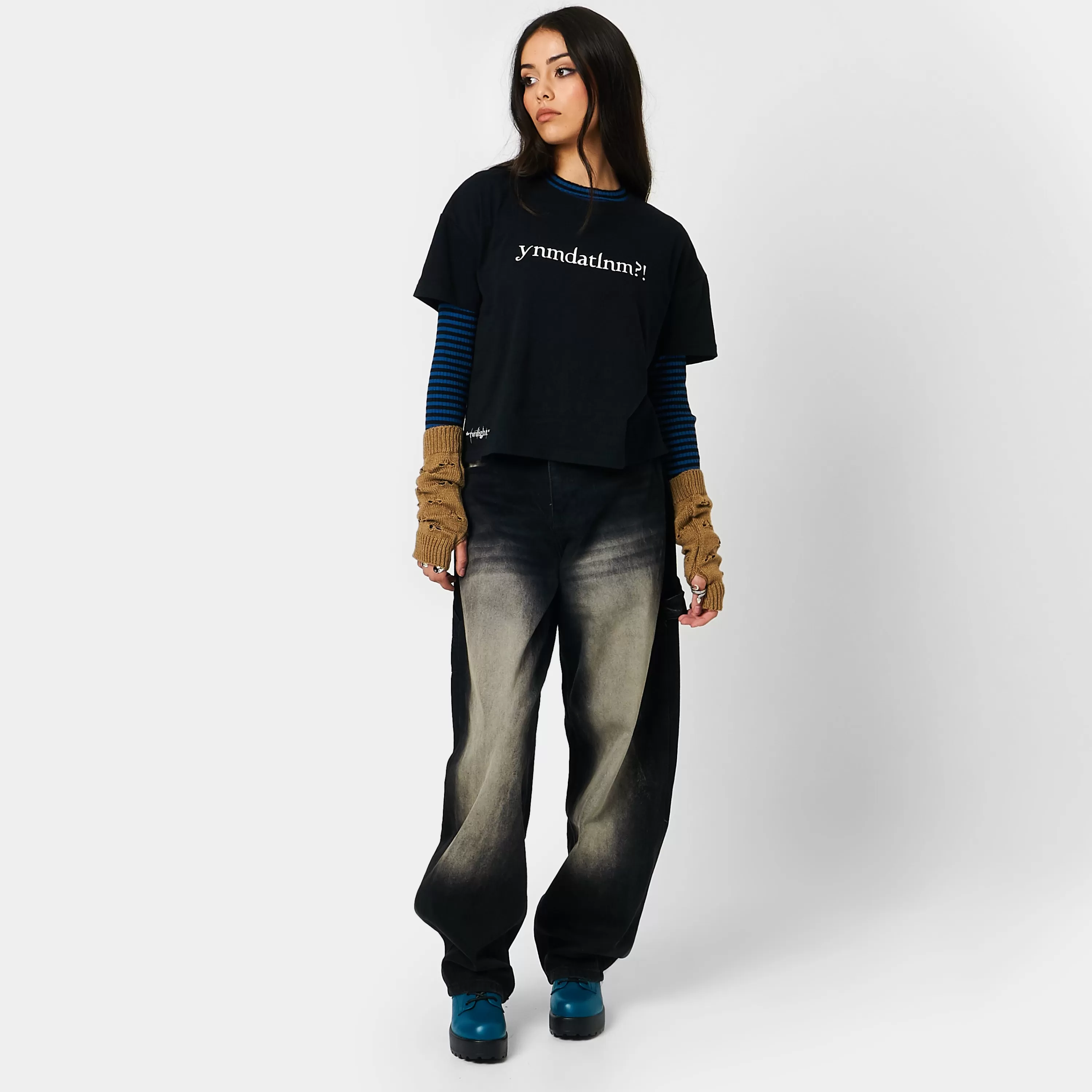 Memes>KOI footwear You nicknamed my daughter after the loch ness monster?! Acronym T-shirt Black
